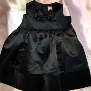 Baby Carter’s Black Dress 9mo NWT w/Bow & Bloomers